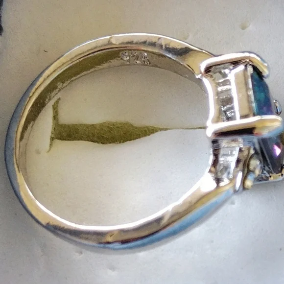 925 sterling silver Emerald cut Mystic topaz crystal ring - Picture 11 of 13